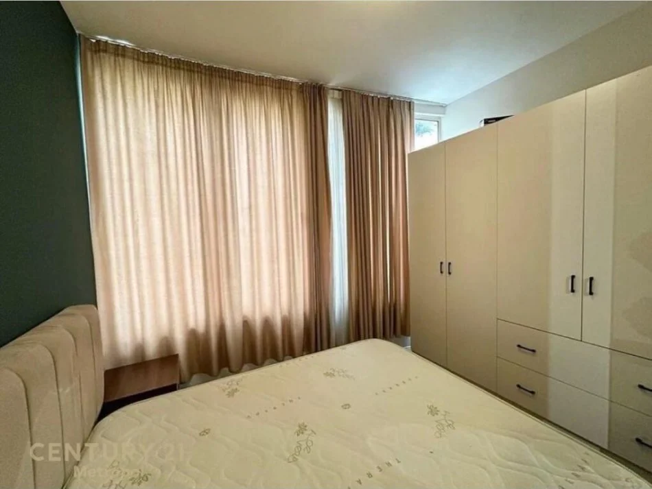 Tirane, jepet me qera apartament 1+1 Kati 3, 40 m² 500 € (liqeni artificial)