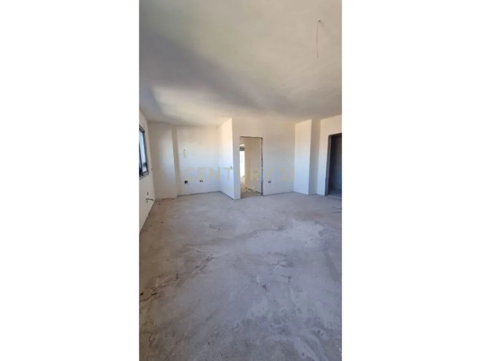 Tirane, shitet 2+1 Kati 4, 102 m² 155.000 € 