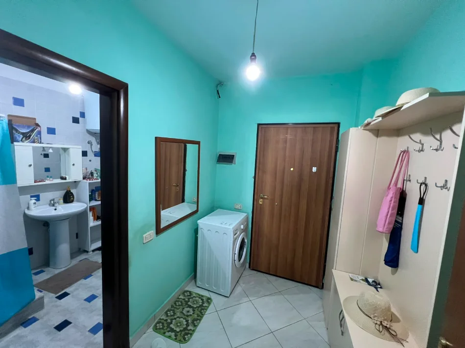 Durres, shitet apartament 1+1+Ballkon Kati 6, 70 m² 100.000 € (Rruga Brindisi)