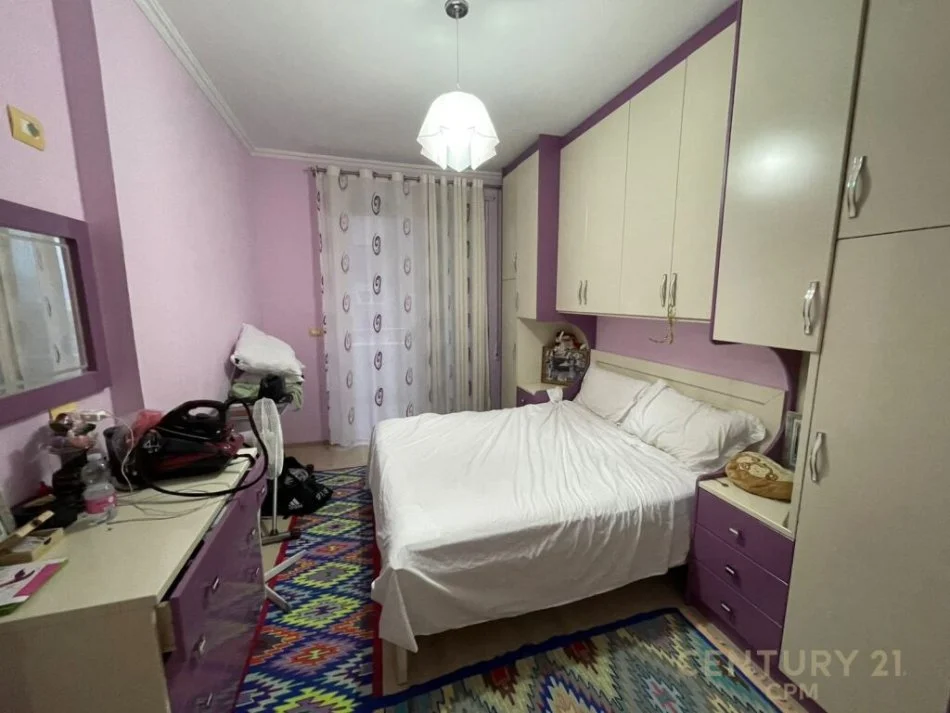 Tirane, shitet apartament 2+1 Kati 2, 136 m² 245.000 € (liqeni i thate)