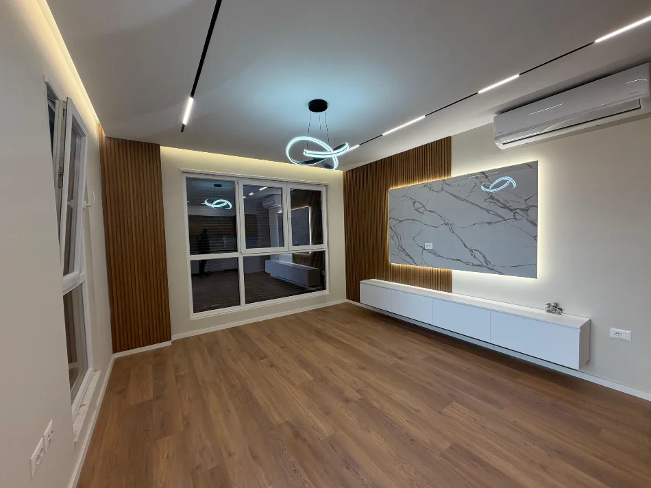 Tirane, jepet me qera apartament 2+1+Ballkon Kati 4, 105 m² 800 € (Apartament 2+1+2 Per Qera Don Bosco Trio Towers I Mobiluar dhe Pabanuar Me Pare)