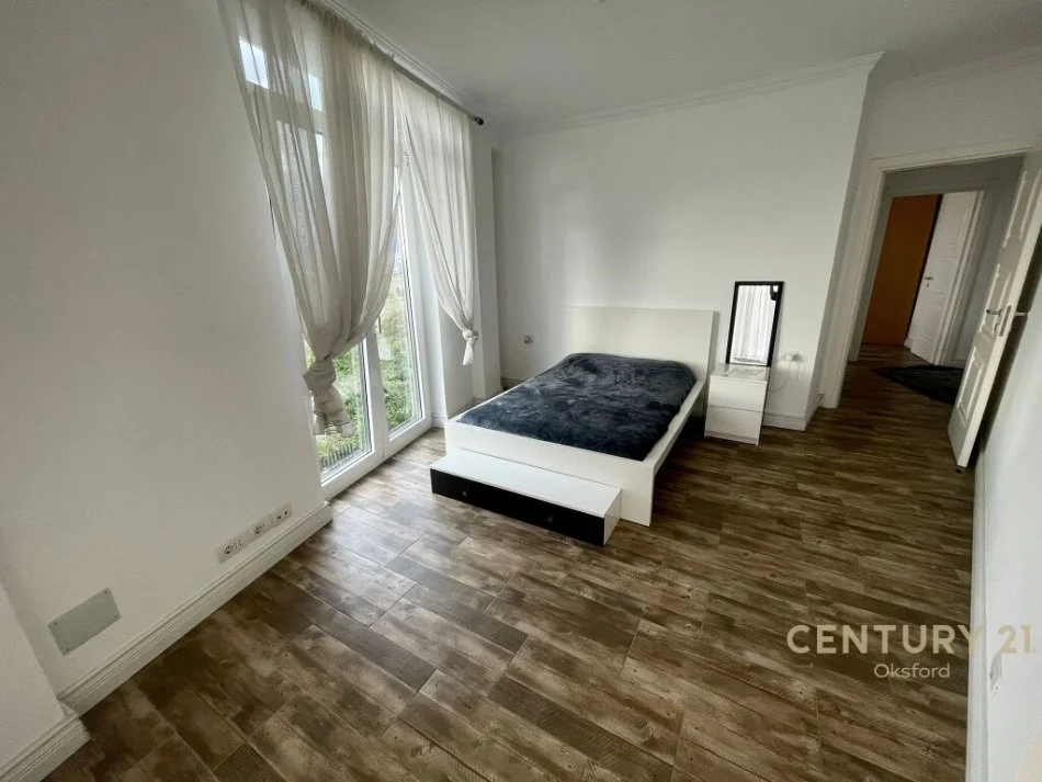 Tirane, shitet 3+1+Aneks+Ballkon Kati 0, 230 m² 390.000 € (Liqeni i Farkes)