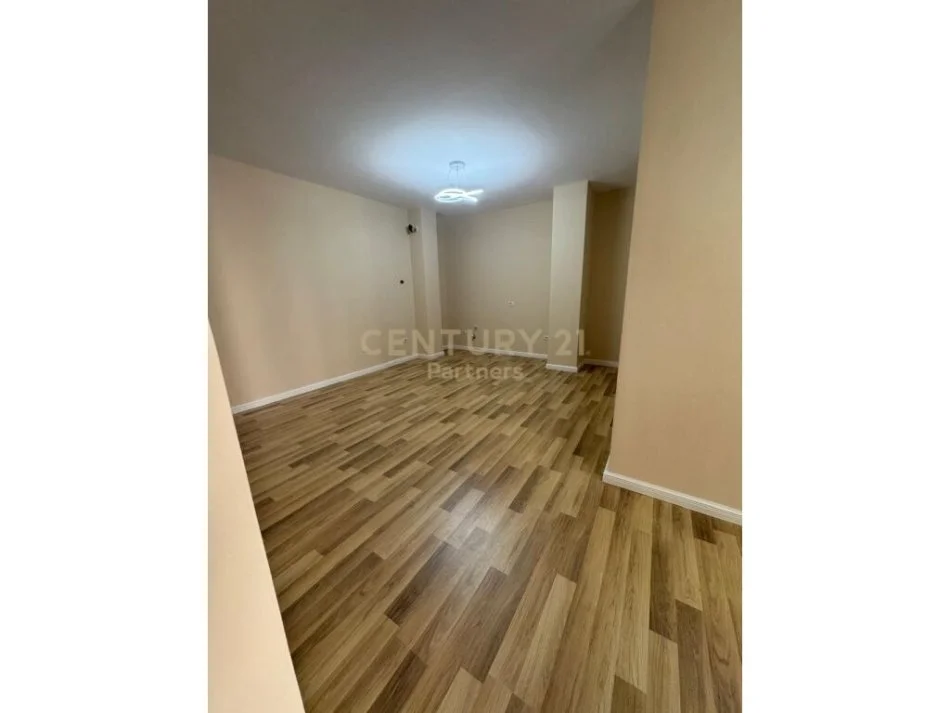 Tirane, shes apartament 2+1 Kati 2, 85 m² 125.000 € 