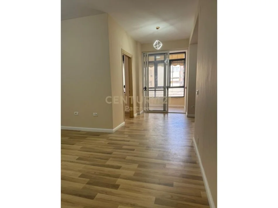 Tirane, shes apartament 2+1 Kati 2, 85 m² 125.000 € 