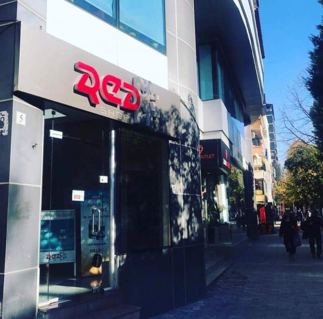 Tirane, jepet me qera dyqan Kati 0, 30 m² 1.200 Euro (Abdyl Frasheri)