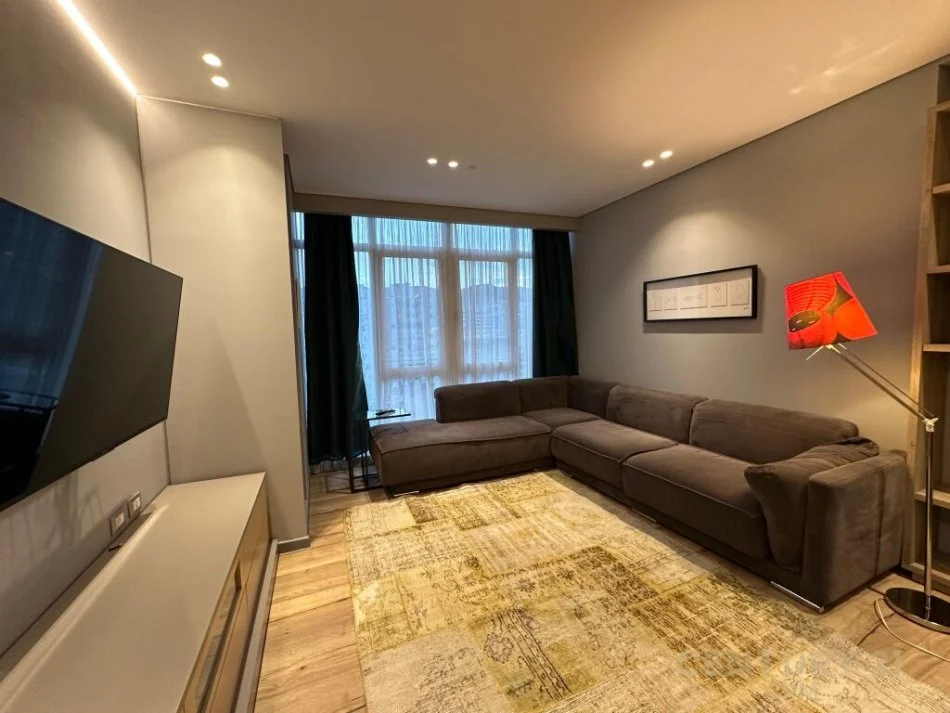 Tirane, jepet me qera apartament 2+1 Kati 7, 100 m² 1.100 € 