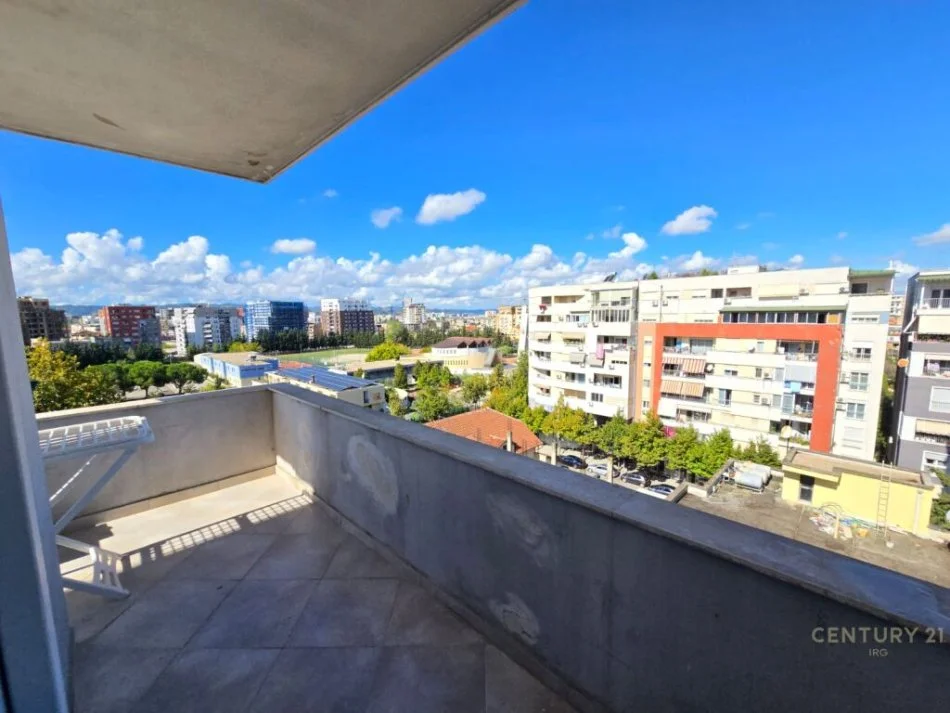 Tirane, jepet me qera apartament 2+1 Kati 7, 100 m² 600 € (don bosko)