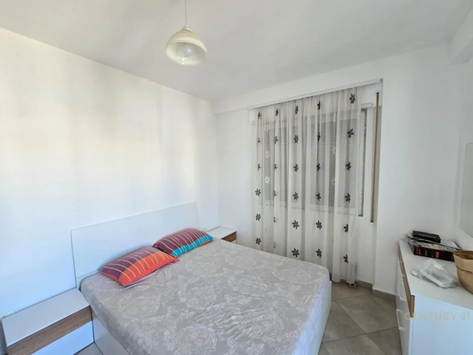 Tirane, jepet me qera apartament 2+1 Kati 7, 100 m² 600 € (don bosko)