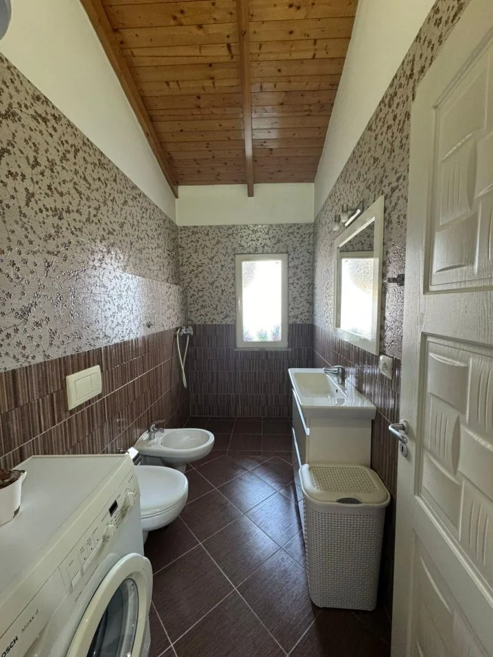 Tirane, jepet me qera apartament 1+1+Ballkon Kati 6, 75 m² 550 € (Ibrahim Rugova)