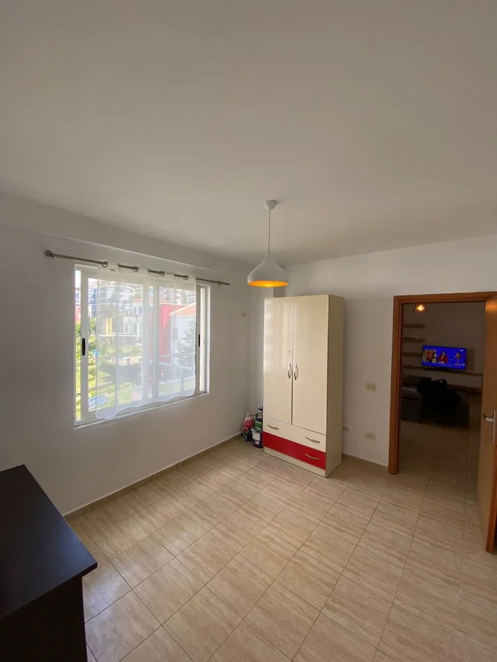 Tirane, jap me qera apartament 2+1 Kati 3, 80 m² 600 € (Kodra e Diellit)