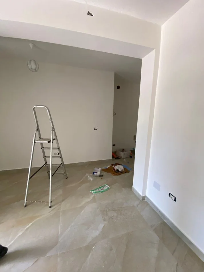 Tirane, jepet me qera apartament 1+1 Kati 1, 68 m² 350 € (Laprake Spitali Ushtarak)