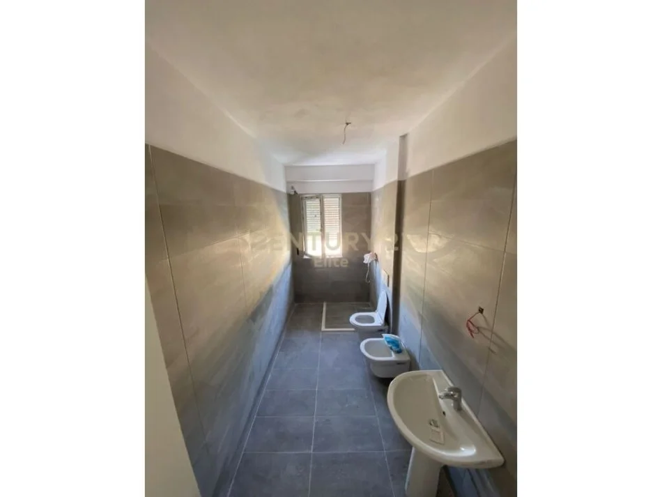 Tirane, shitet apartament 2+1 Kati 4, 112 m² 149.000 € (ali dem)