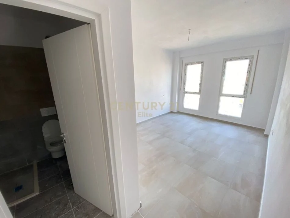 Tirane, shitet apartament 2+1 Kati 4, 112 m² 149.000 € (ali dem)