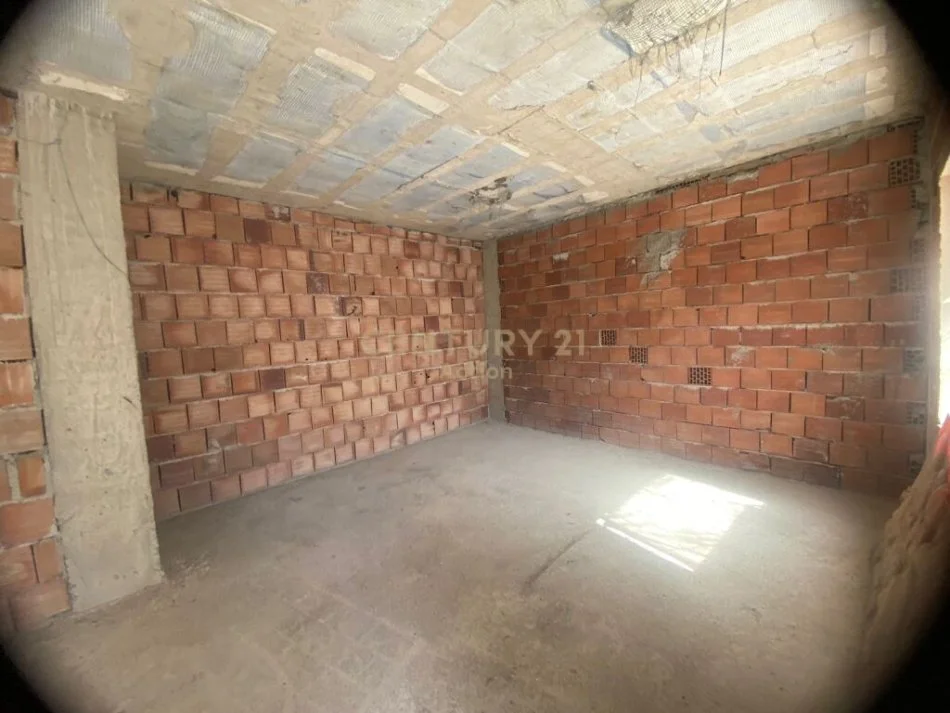 Tirane, shes Vile 4+1 Kati 2, 400 m² 145.000 € 