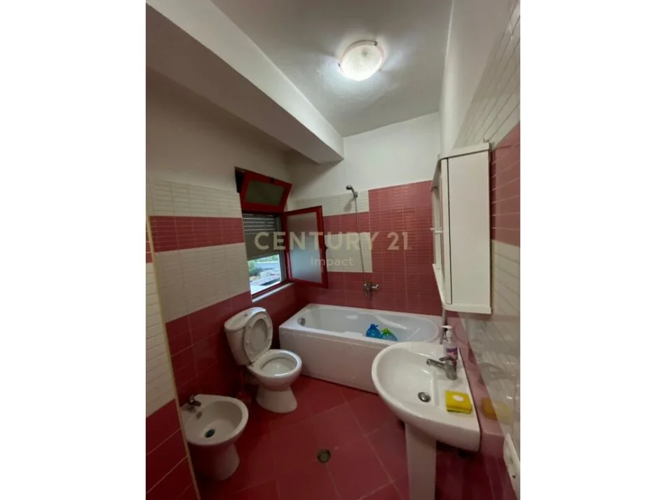 Tirane, shes apartament 2+1 Kati 4, 114 m² 105.000 € 