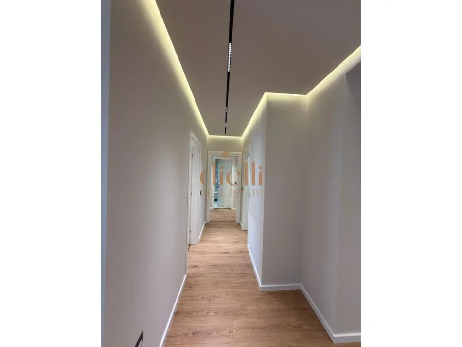 Tirane, shitet apartament 2+1 Kati 2, 131 m² 270.240 € (KOPSHTI BOTANIK)