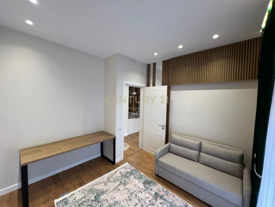 Tirane, shitet apartament 3+1+Ballkon Kati 1, 108 m² 215.000 € 