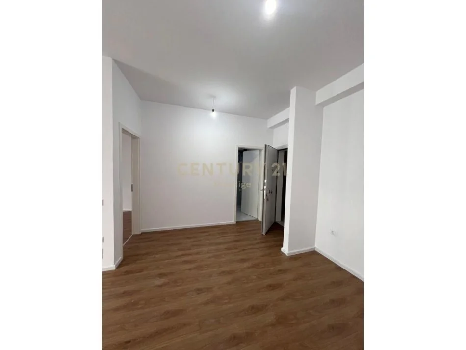 Tirane, shitet apartament 2+1 Kati 5, 87 m² 125.000 € (SHITJE TEK REZIDENCA KAIMI, ALI DEM!)