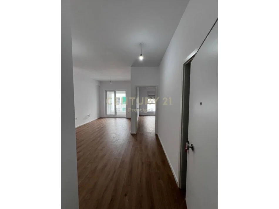Tirane, shitet apartament 2+1 Kati 5, 87 m² 125.000 € (SHITJE TEK REZIDENCA KAIMI, ALI DEM!)