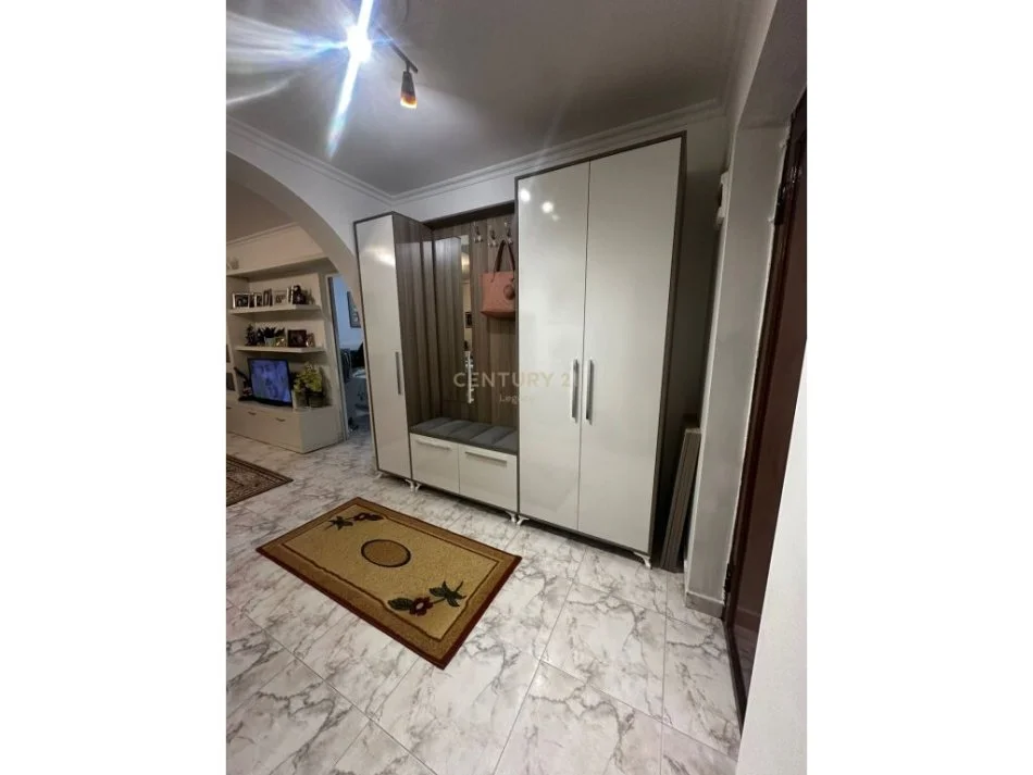 Tirane, shes apartament 1+1 Kati 3, 50 m² 105.000 € 