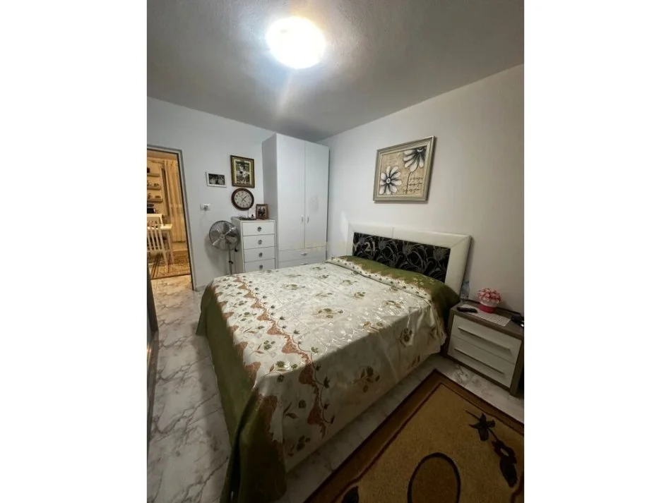 Tirane, shitet apartament Kati 3, 50 m² 98.000 € (Zona e Brylit, Rr: Arkitekt Kasemi Tiranë)