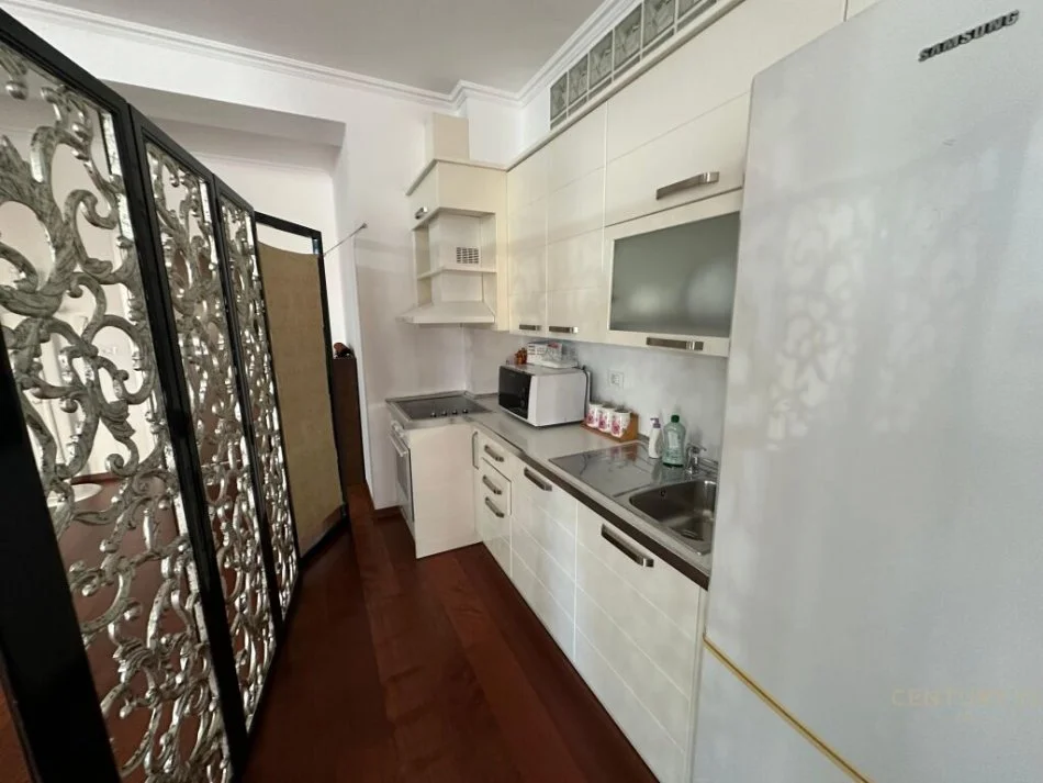 jepet me qera Kati 5, 150 m² 1.000 €