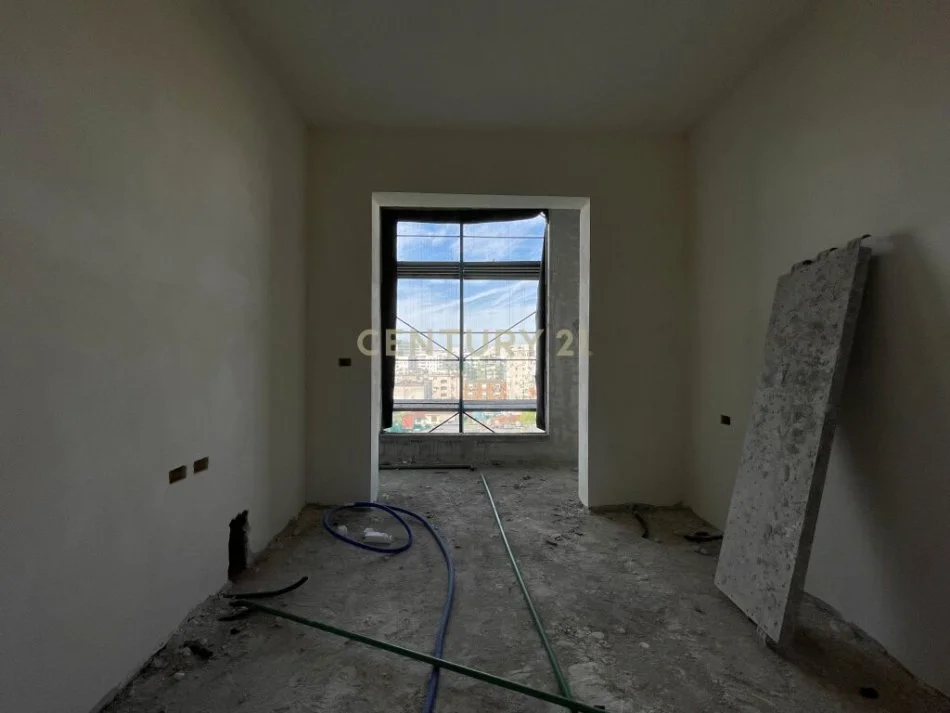 Shqiperi, shitet apartament 1+1 Kati 6, 70 m² 180.000 € (Rruga e Kavajes)