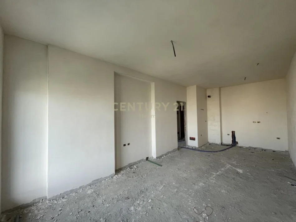 Shqiperi, shitet apartament 1+1 Kati 6, 70 m² 180.000 € (Rruga e Kavajes)