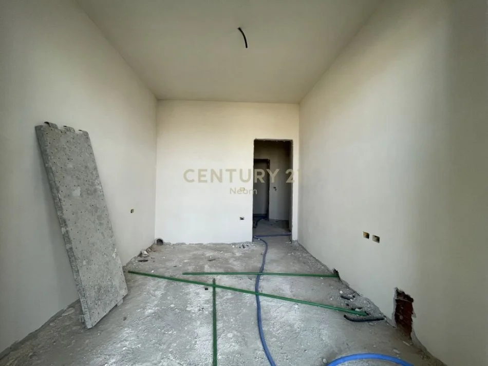 Shqiperi, shitet apartament 1+1 Kati 6, 70 m² 180.000 € (Rruga e Kavajes)