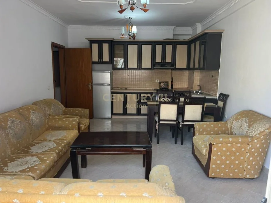 Tirane, shitet apartament 2+1+Ballkon Kati 8, 90 m² 105.000 € (Asrie)