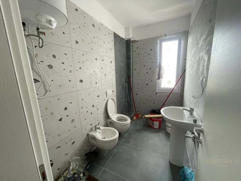 Tirane, shes apartament 3+1 Kati 9, 104 m² 166.000 € 