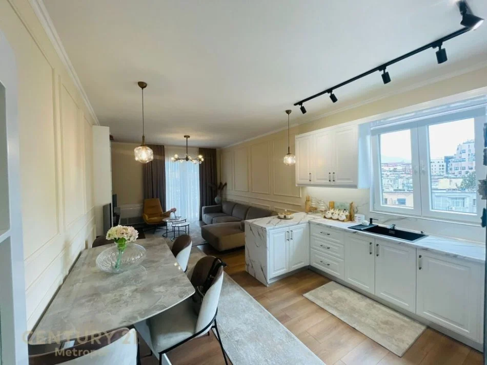 Tirane, jepet me qera apartament 2+1 Kati 6, 110 m² 1.200 € 