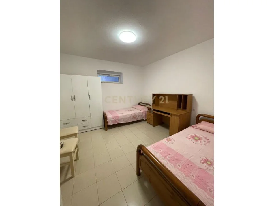 Tirane, jepet me qera apartament 2+1 Kati 3, 53 m² 600 € (Gjimnazi qemal stafa)