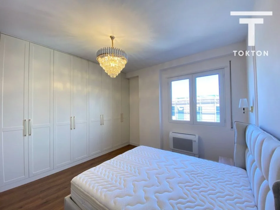 Tirane, shitet apartament 2+1 Kati 6, 150.000 € 