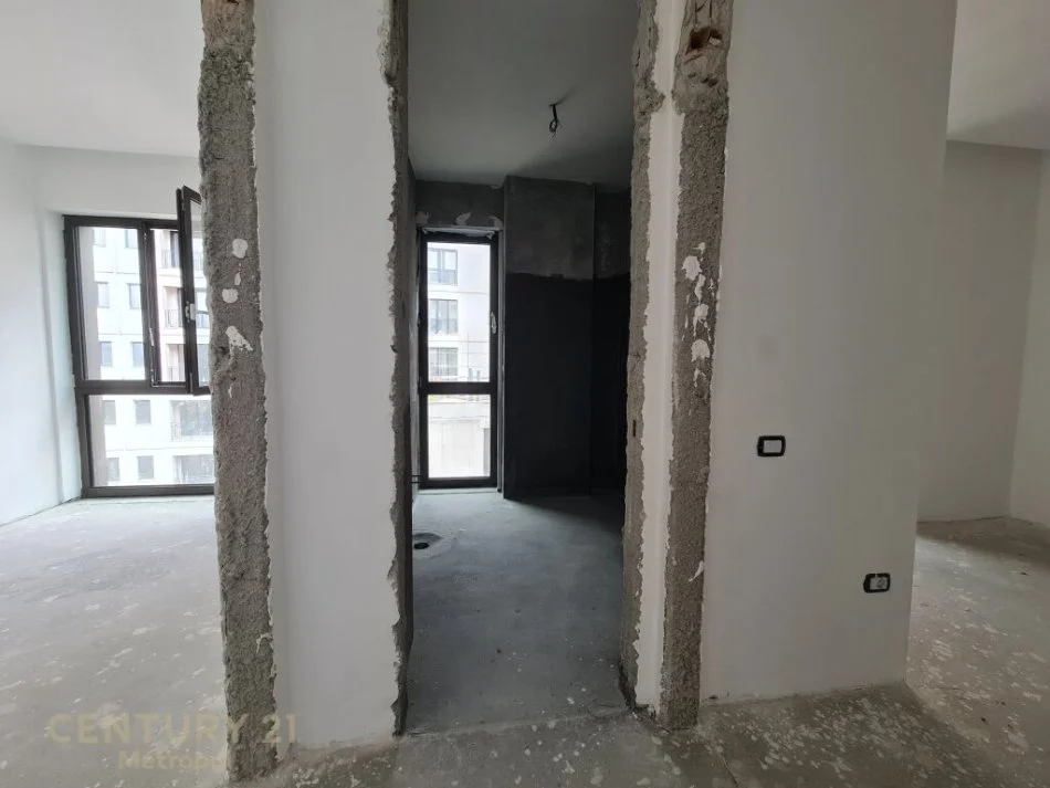 Tirane, shitet apartament 2+1 Kati 4, 120 m² 300.000 € (Liqen i thate)