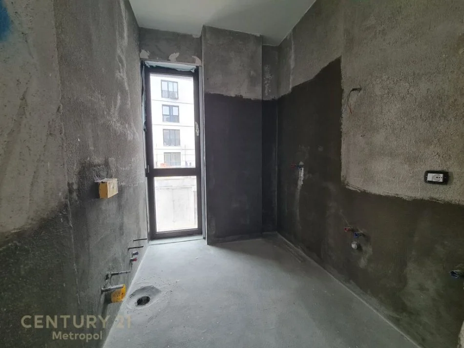 Tirane, shitet apartament 2+1 Kati 4, 120 m² 300.000 € (Liqen i thate)