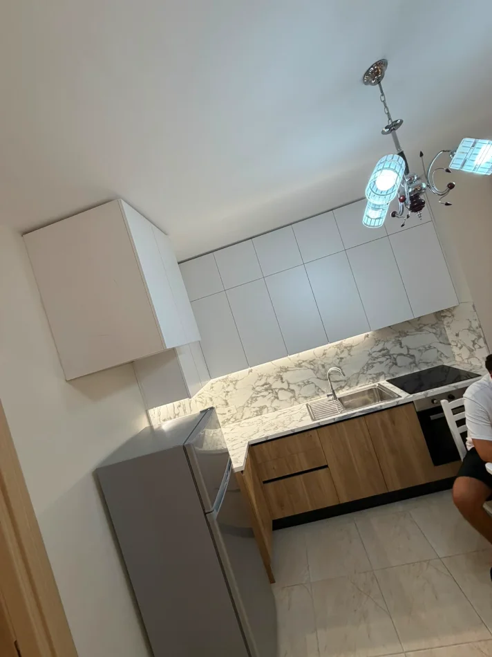 Shqiperi, shitet apartament 2+1 Kati 2, 67 m² 125.000 € (unaza e re)