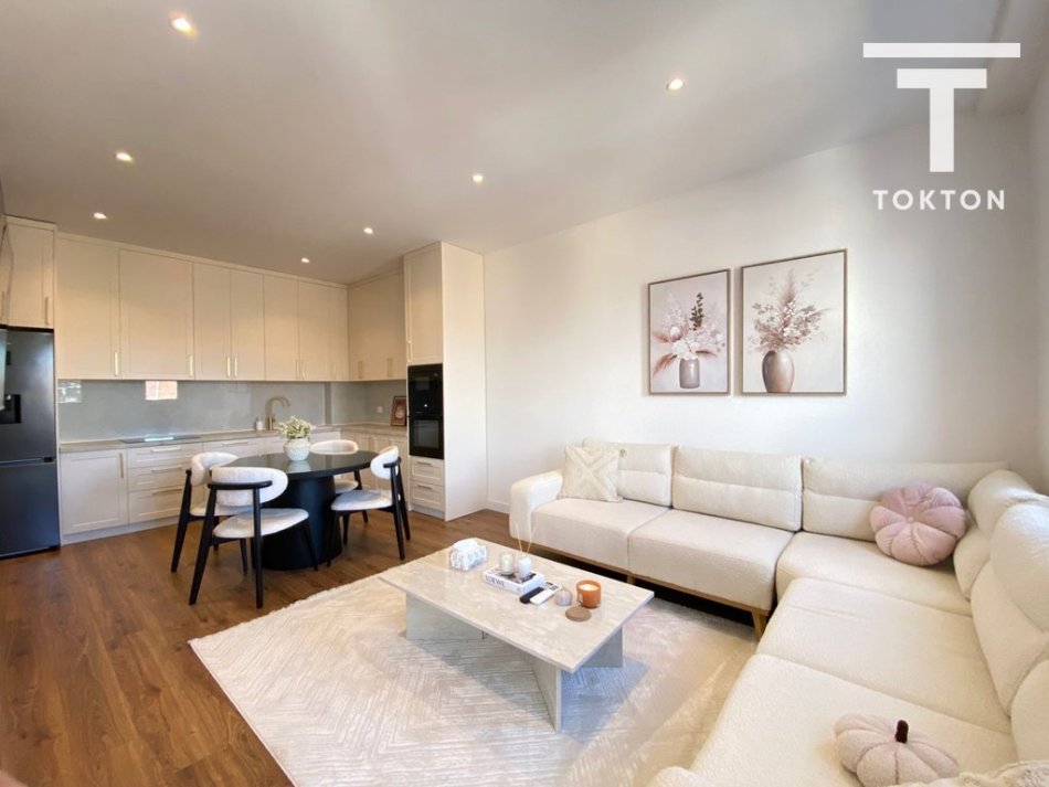 Tirane, shitet apartament 2+1 Kati 6, 150.000 € 