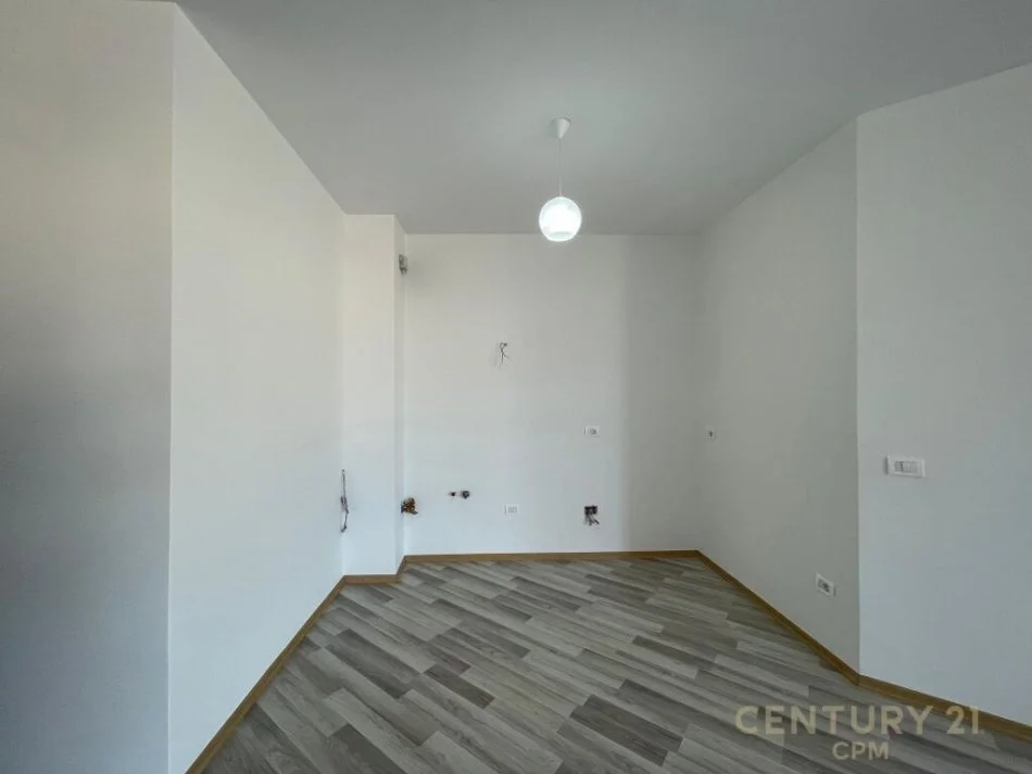 Tirane, shitet apartament 2+1 Kati 7, 110 m² 138.000 € (yzberisht)