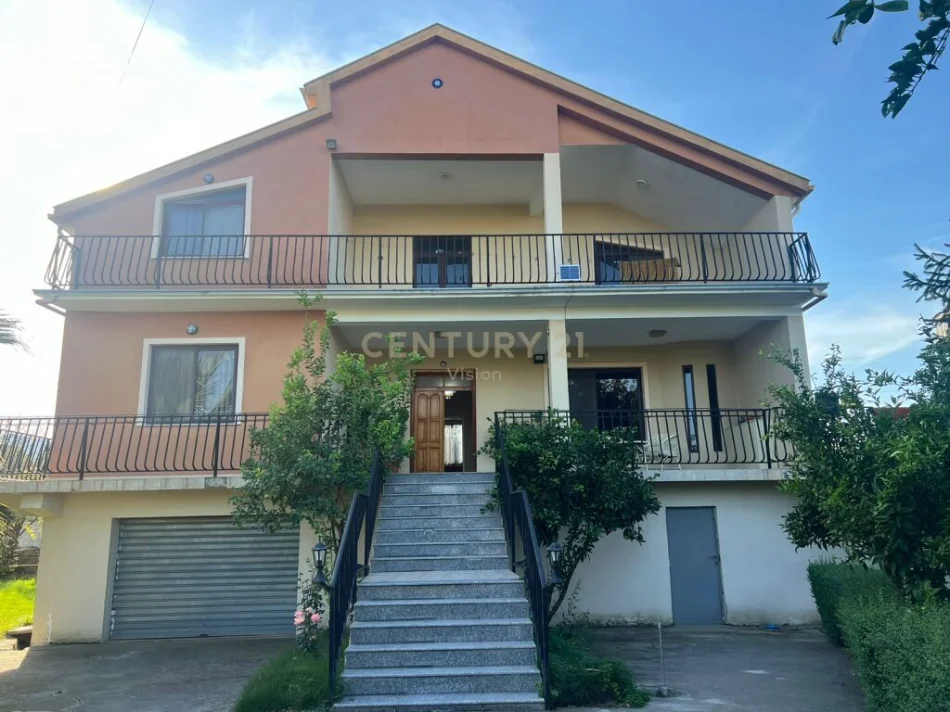 Shkoder, shitet shtepi 2+1 Kati 3, 347 m² 270.000 € (unaza perendimore rruga ethem osmani)