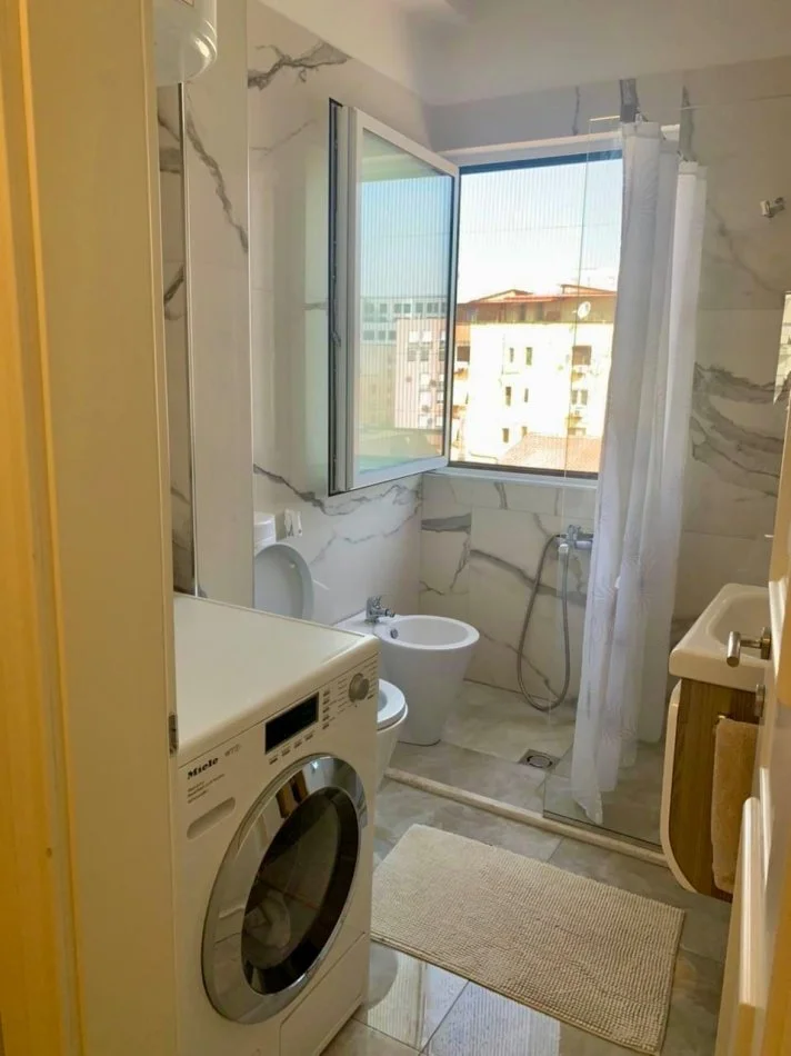 Tirane, jepet me qera apartament 2+1+Ballkon Kati 6, 73 m² 550 € (Rruga Ndre Mjeda)