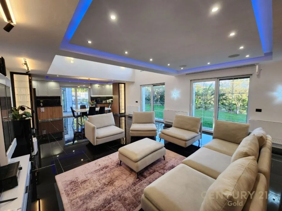 Tirane, jepet me qera Vile 2 Katshe Kati 2, 1.250 m² 5.000 € (Farke)