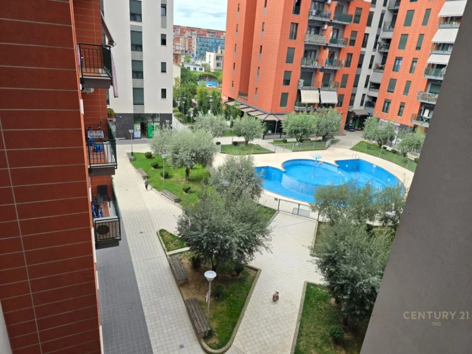 Tirane, jepet me qera apartament 2+1 , 750 € 