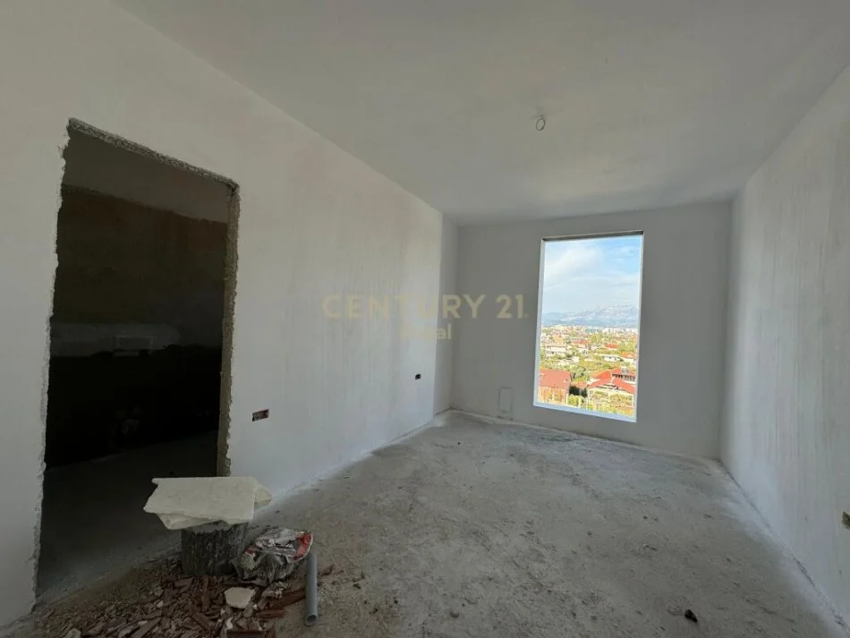 Tirane, shitet apartament 3+1 Kati 6, 140 m² 115.500 € 