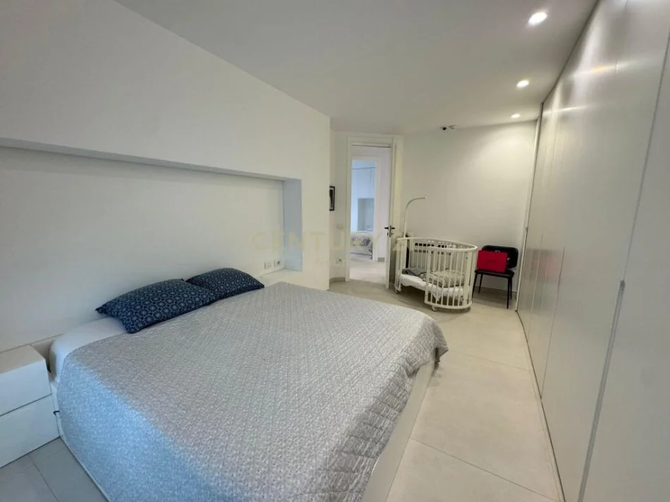 Tirane, shitet apartament 2+1 Kati 1, 116 m² 270.000 € (liqeni i thate)