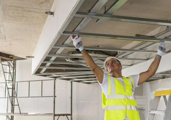 Ofrojmë punime gipsi dhe lyerje.