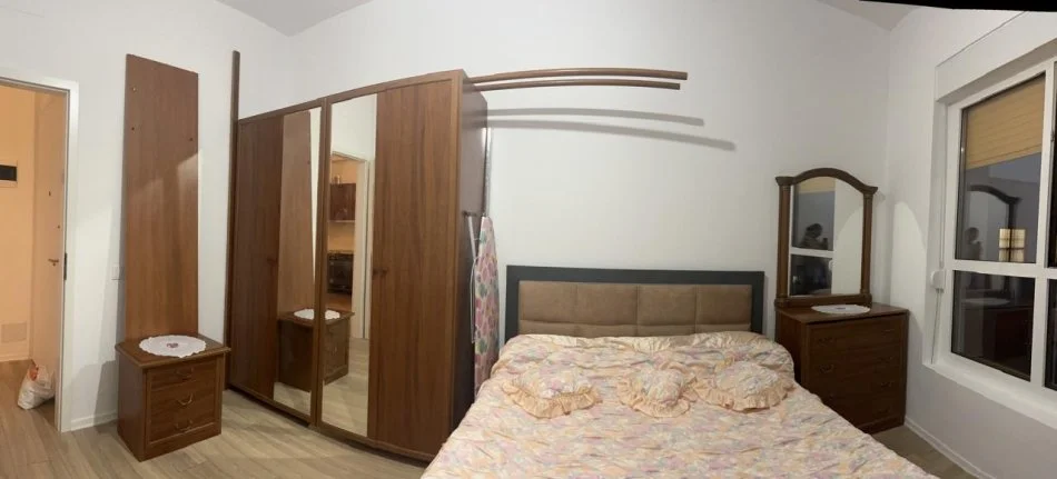 Tirane, jepet me qera apartament 1+1 Kati 7, 60 m² 350 € (Ali Demi)