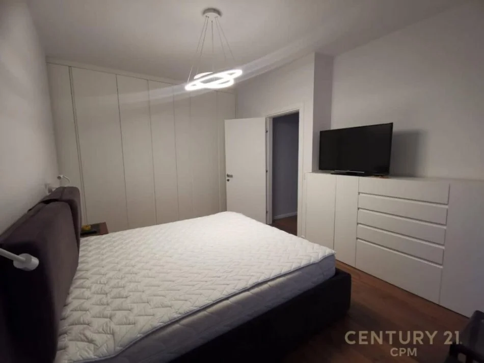 Tirane, shitet apartament 1+1 Kati 5, 75 m² 169.000 € (Kompleksi Magnet)