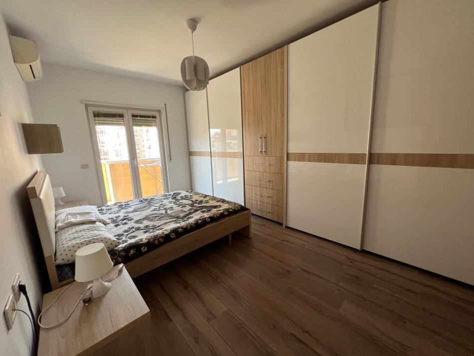 Tirane, shitet apartament 2+1 , (Rruga Don Bosko)