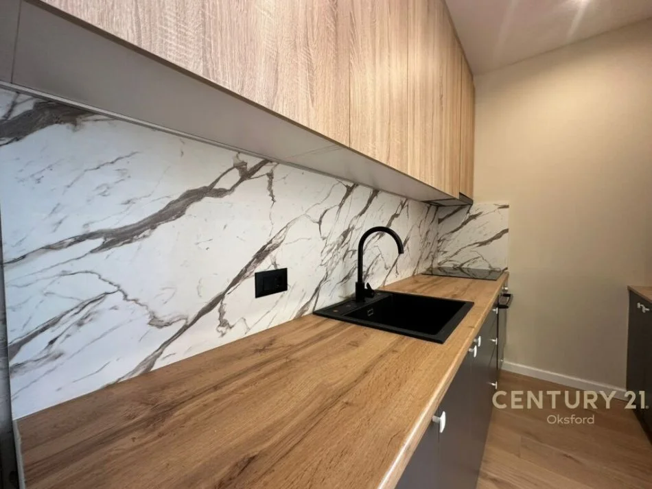 Tirane, shitet apartament 1+1+Ballkon , 56 m² 150.000 € (PAZARI RI)